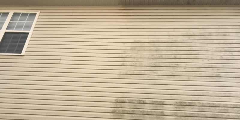 Siding Cleaning in Yuba City, California