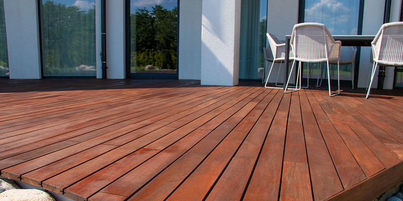 3 Signs You Need Deck Cleaning Services